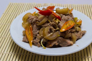 Acı biberli kızarmış biftek, Vietnam mutfağı.