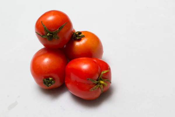 Sappige Rode Tomaten Tafelkleed Caro Achtergrond — Stockfoto