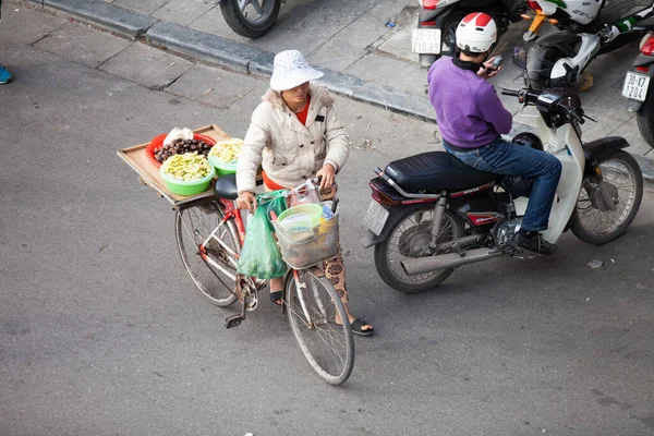 Hanói Vietnã Vendedores Rua Antigo Bairro Hanói Agosto 2019 Ele — Fotografia de Stock