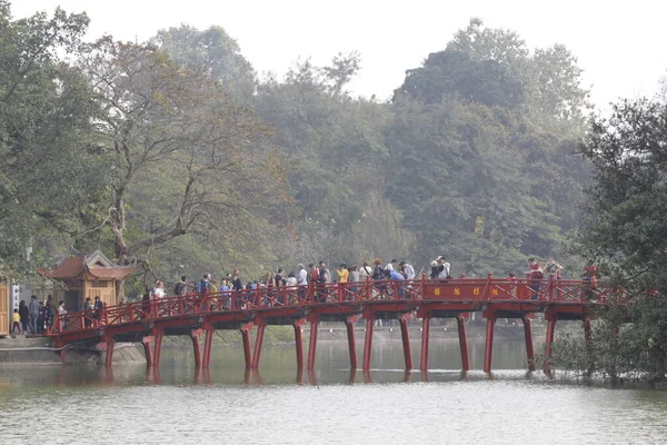 Red Bridge Ponte Huc Hoan Kiem Lake Hanói Vietnã Novembro — Fotografia de Stock