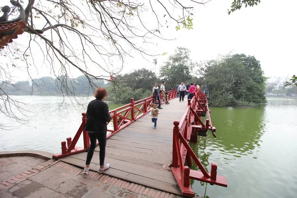 Red Bridge Huc Bridge Hoan Kiem Lake Hanoi Vietnam Novembre — Foto Stock