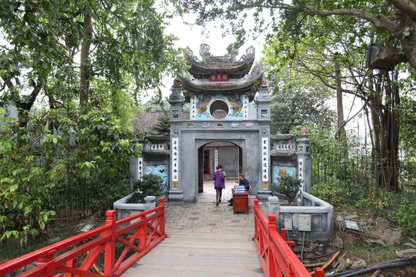 Red Bridge Ponte Huc Hoan Kiem Lake Hanói Vietnã Novembro — Fotografia de Stock