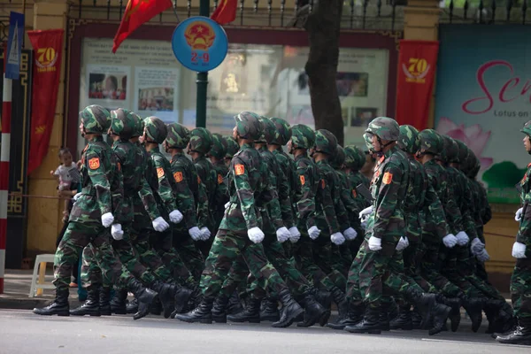 Hanoi Vietnam Σεπτέμβριος 2015 Παρέλαση Γιορτάζουν Την Ημέρα Της Ανεξαρτησίας — Φωτογραφία Αρχείου