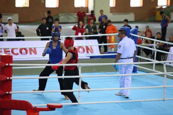 Hanoi Vietnam Aug 2015 Vietnamese Pugilists Traditional Costume Doing Performance — Stock Photo, Image