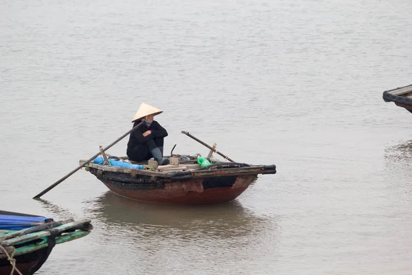 Long Bay Vietnam November 2014 Vissersboot Long Bay Panoramisch Uitzicht — Stockfoto