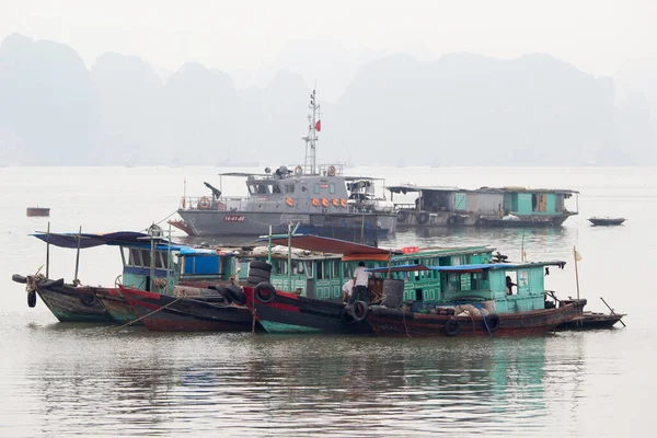 Long Bay Vietnam November 2014 Halászhajó Long Bay Panorámás Kilátás — Stock Fotó