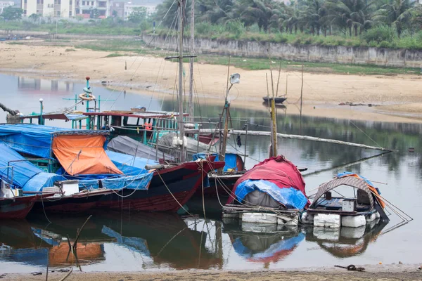 Long Bay Vietnam November 2014 Halászhajó Long Bay Panorámás Kilátás — Stock Fotó