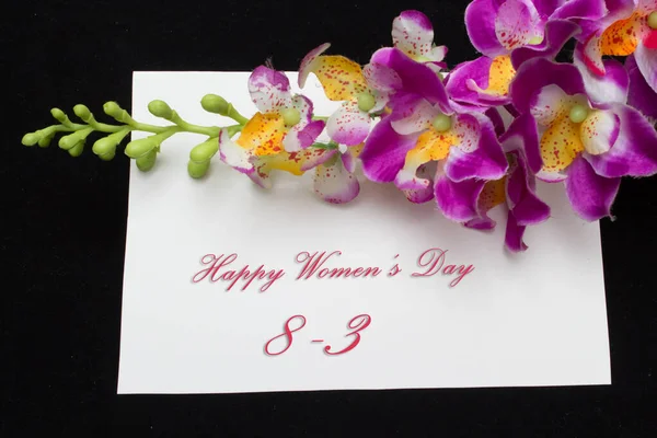 Happy Womans Day März Auf Weißer Karte Mit Roten Rosen — Stockfoto