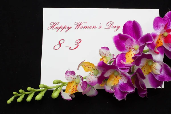 Happy Womans Day März Auf Weißer Karte Mit Roten Rosen — Stockfoto