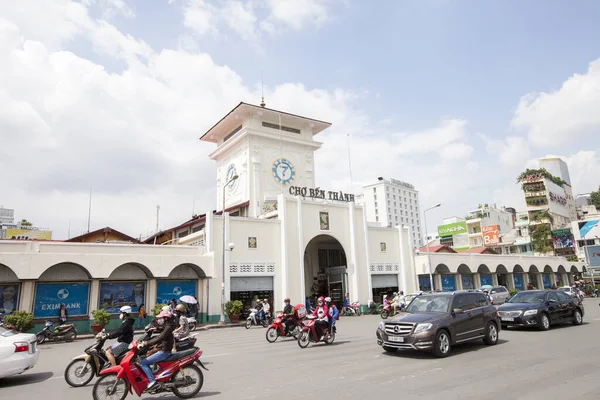 ベトナムホーチミン2014年3月17日 ベトナムホーチミン市のチョ タインまたはベン タイン市場 ベンタン市場は ホーチミン市で最大の市場と魅力です — ストック写真