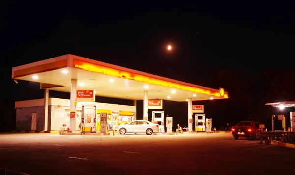 Khmelnytskyi Oekraïne September 2020 Shell Tankstation Nachts Het Retailnetwerk Van — Stockfoto