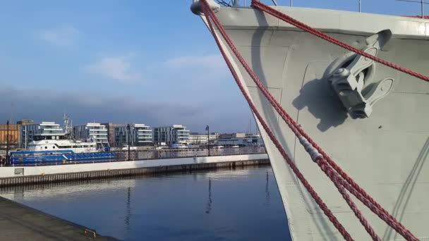 2024 Gdynia Polen Europa Oorlogsschip Destroyer Uit Tweede Wereldoorlog Ligt — Stockvideo