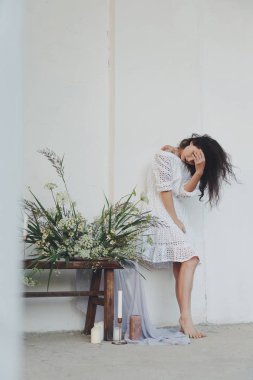 Alan çiçekli gelin