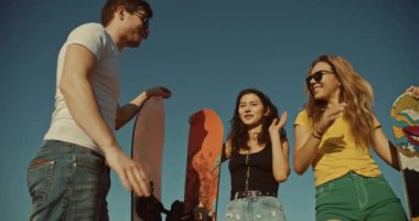 kum boarders Mısır çölde buluşuyor, gün batımı ışık