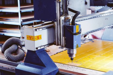 Torna ve freze makinası sayısal kumanda ile.