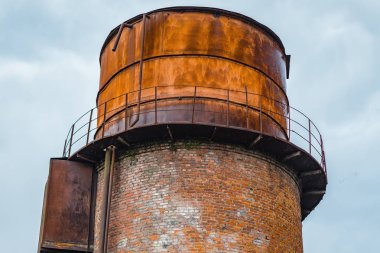Eski su kulesi. Tarihi yapısı. mimarisi veya bina