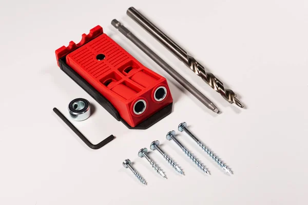 Kırmızı cep deliği jig, dowel jig beyaz arkaplanda izole görüntü
