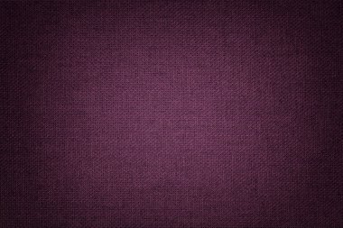 Hasır desen, closeup ile bir tekstil malzemesinden koyu mor arka plan. Şarap Kumaş dokulu yapısını. Kumaş zemin skeç ile.