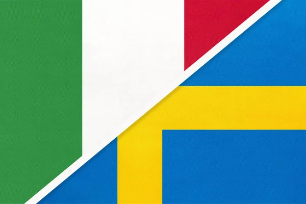 Италия Итальянская Республика Швеция Символ Национальных Флагов Текстиля Отношения Партнерство — стоковое фото