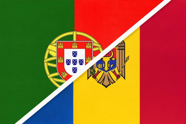 葡萄牙或葡萄牙共和国和摩尔多瓦 象征着来自纺织品的国旗 两个欧洲国家之间的关系 伙伴关系和锦标赛 — 图库照片