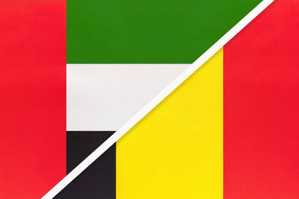 阿拉伯联合酋长国或阿联酋和比利时 由纺织品制成的两面国旗的象征 欧洲和亚洲国家之间的关系 伙伴关系和锦标赛 — 图库照片