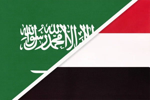 Σαουδική Αραβία Και Υεμένη Σύμβολο Των Εθνικών Σημαιών Από Ύφασμα — Φωτογραφία Αρχείου