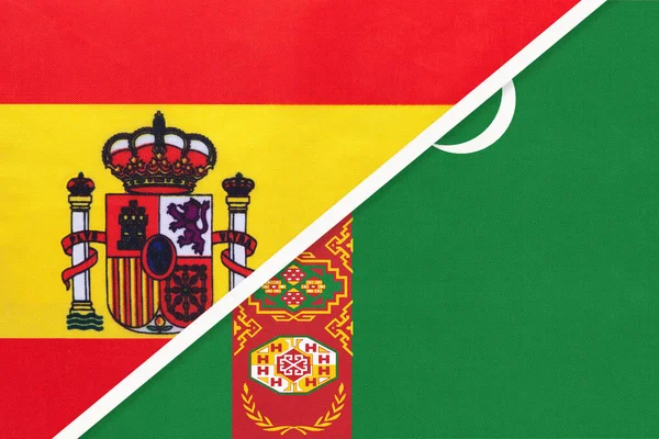 スペインとトルクメニア テキスタイルから2つの国旗の象徴 欧州とアジア諸国との関係 パートナーシップ 選手権 — ストック写真