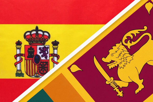 Ισπανία Και Σρι Λάνκα Σύμβολο Δύο Εθνικών Σημαιών Από Ύφασμα — Φωτογραφία Αρχείου