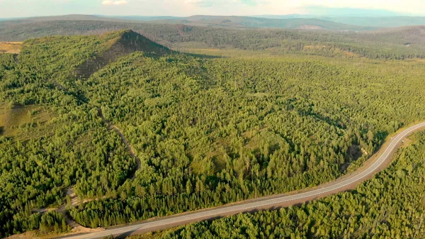 Vista Panorámica Aérea Desde Drones Bosques Caminos Rurales Colinas Fotografía — Foto de Stock