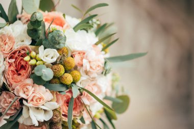 güller ile güzel düğün buoquet