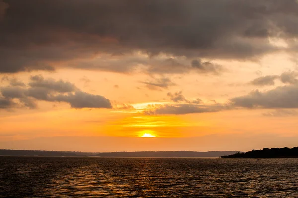 Puesta Sol Río Amazonas —  Fotos de Stock