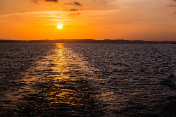 Puesta Sol Río Amazonas —  Fotos de Stock