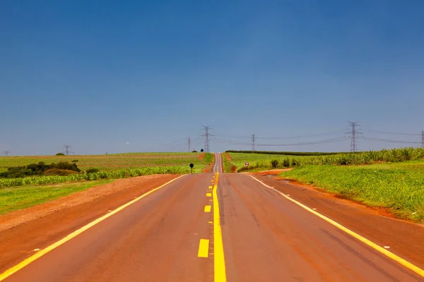 Carretera Vacía Día Muy Caluroso Mostrando Refracción Luz Horizonte Sao —  Fotos de Stock