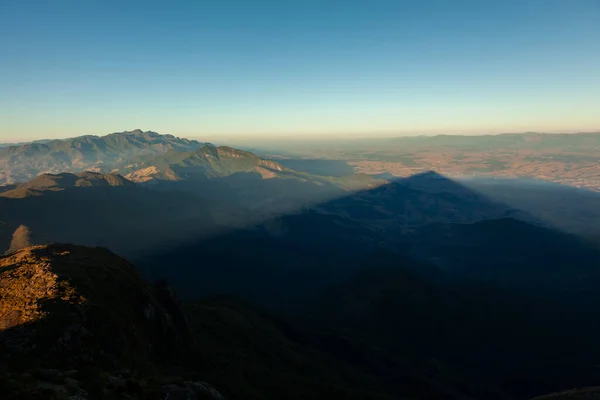 티케라 산맥의 정상에서 보이는 그림자 브라질 — 스톡 사진