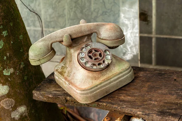 Old Dirt Broken Abandoned Disk Telephone Communication Offline Rusty — Stock Photo, Image