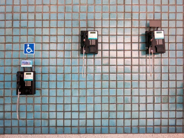 Rio Janeiro Brasil Março 2016 Telefones Públicos Aeroporto Rio Janeiro — Fotografia de Stock