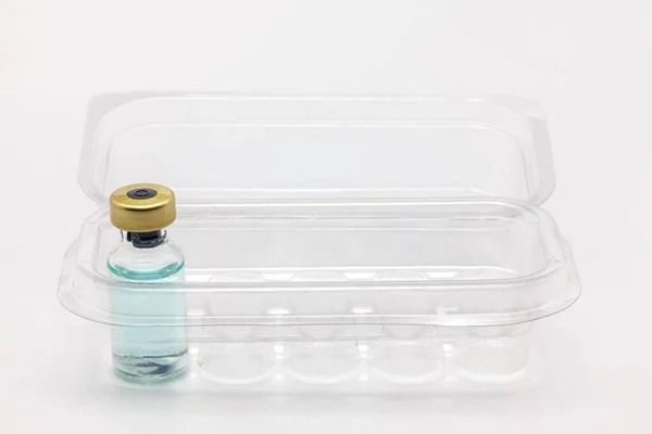 Frasco Vacuna Vidrio Dentro Una Caja Plástico Translúcido Abierto Para — Foto de Stock