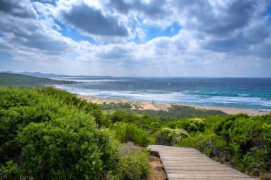 Sardunya, İtalya, Avrupa'nın doğal Akdeniz sahil yolu