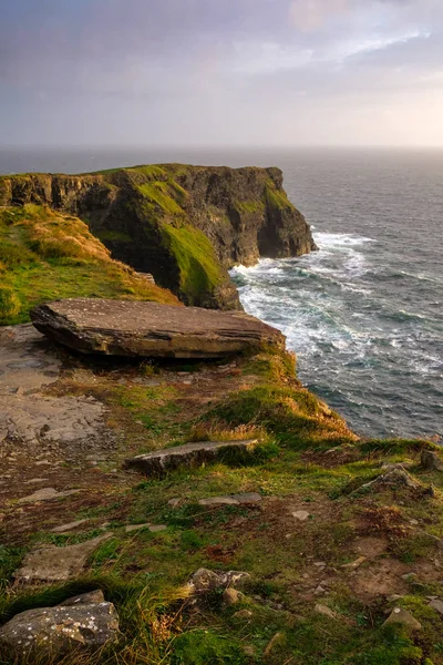 Costa Marítima Rochosa Cênica Pôr Sol Irlanda Europa — Fotografia de Stock