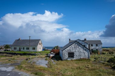 İrlanda manzaralı bir yer. seyahat kavramı