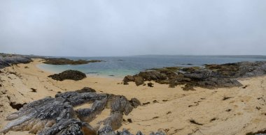 İrlanda, Avrupa'da doğal kumlu ve kayalık deniz kıyısı