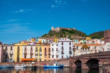 Fransa 'nın Korsika şehrinde kıyı manzarası