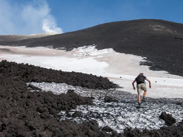A la cima del volcán Etna —  Fotos de Stock
