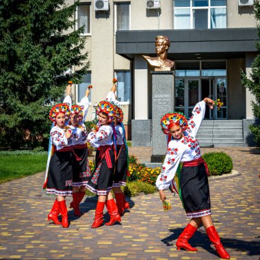 Poltava-Yaresk, Ukrayna - 10 Eylül 2019: Ünlü Ukraynalı film yönetmeni Alexander Dovzhenko'nun doğumunun 125..
