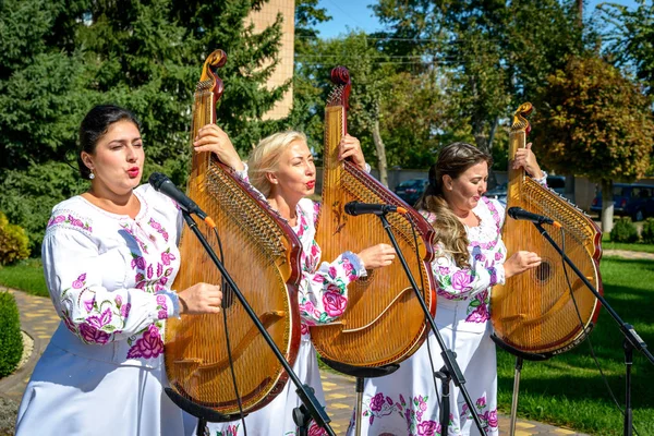 Poltava-yaresk, Ukraine - 10. September 2019: Veranstaltungen anlässlich des 125. Geburtstages des prominenten ukrainischen Filmregisseurs Alexander Dovzhenko und der Vorstellung der touristischen Route. — Stockfoto