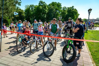 Poltava, Ukrayna - 18 Mayıs 2019: Yerel halk 