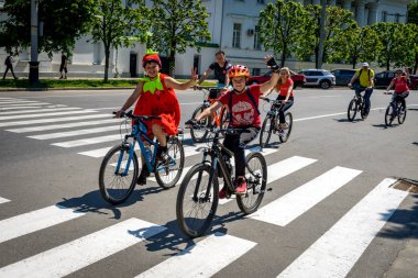 Poltava, Ukrayna - 18 Mayıs 2019: Yerel halk 
