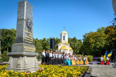 Poltava, Ukrayna - 09 Eylül 2019: Tanınmış Ukraynalı yazar, şair, Aeneid yazarı, oyun yazarı, yeni Ukrayna edebiyatı ve pu kurucusu doğumunun 250 yıldönümü kutlamaları