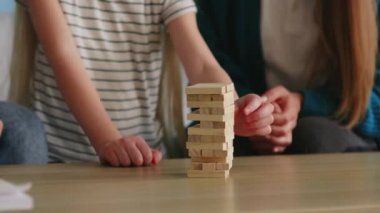 Aile Jenga Oynar
