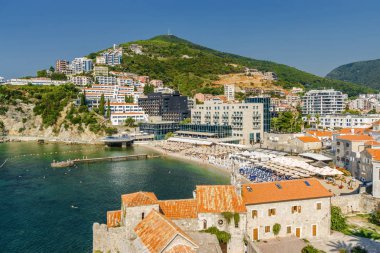 Ismarlayarak tarihi merkezi eski Budva şehir, Mo